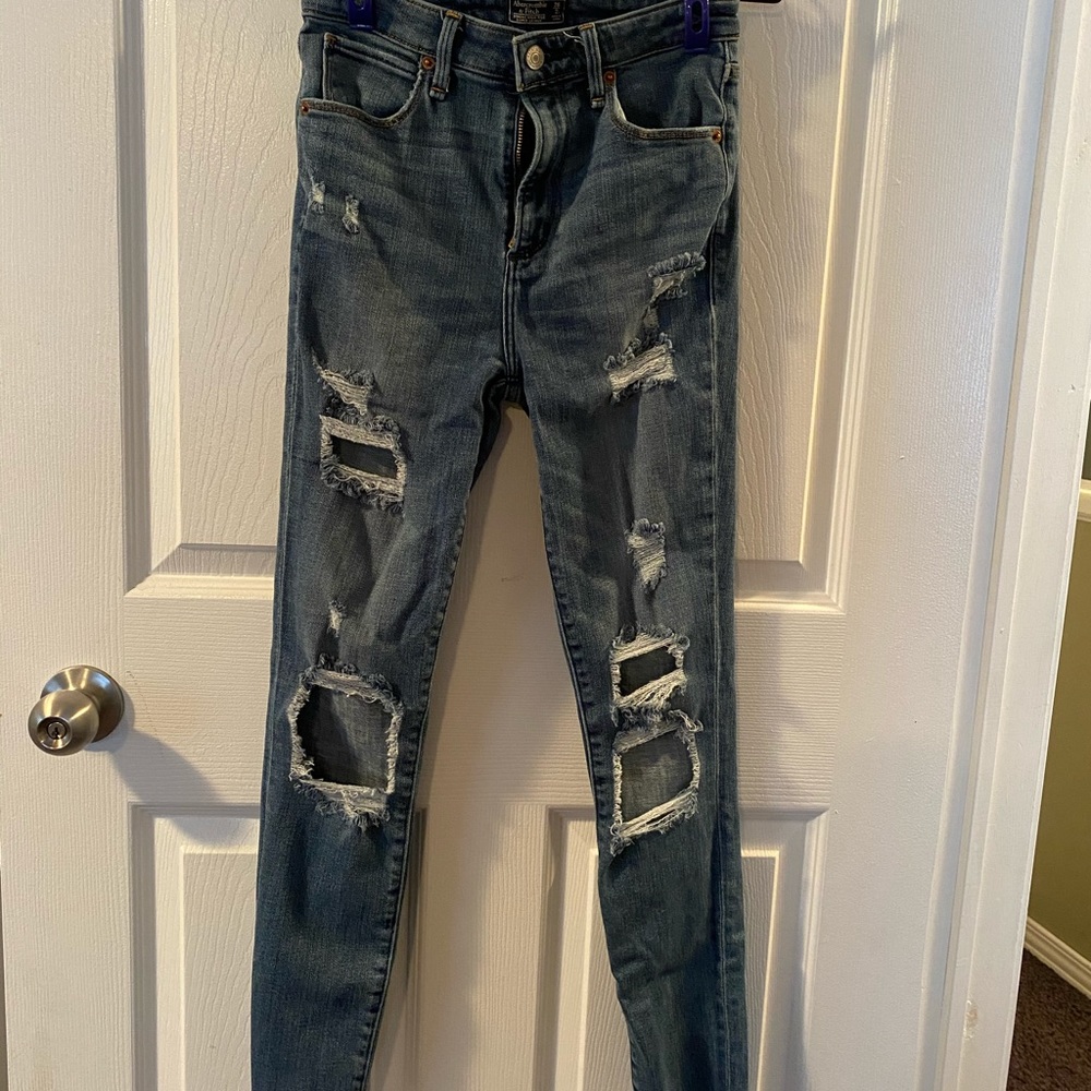 Abercrombie & Fitch Simone High Rise Super Skinny - Picture 1 of 2